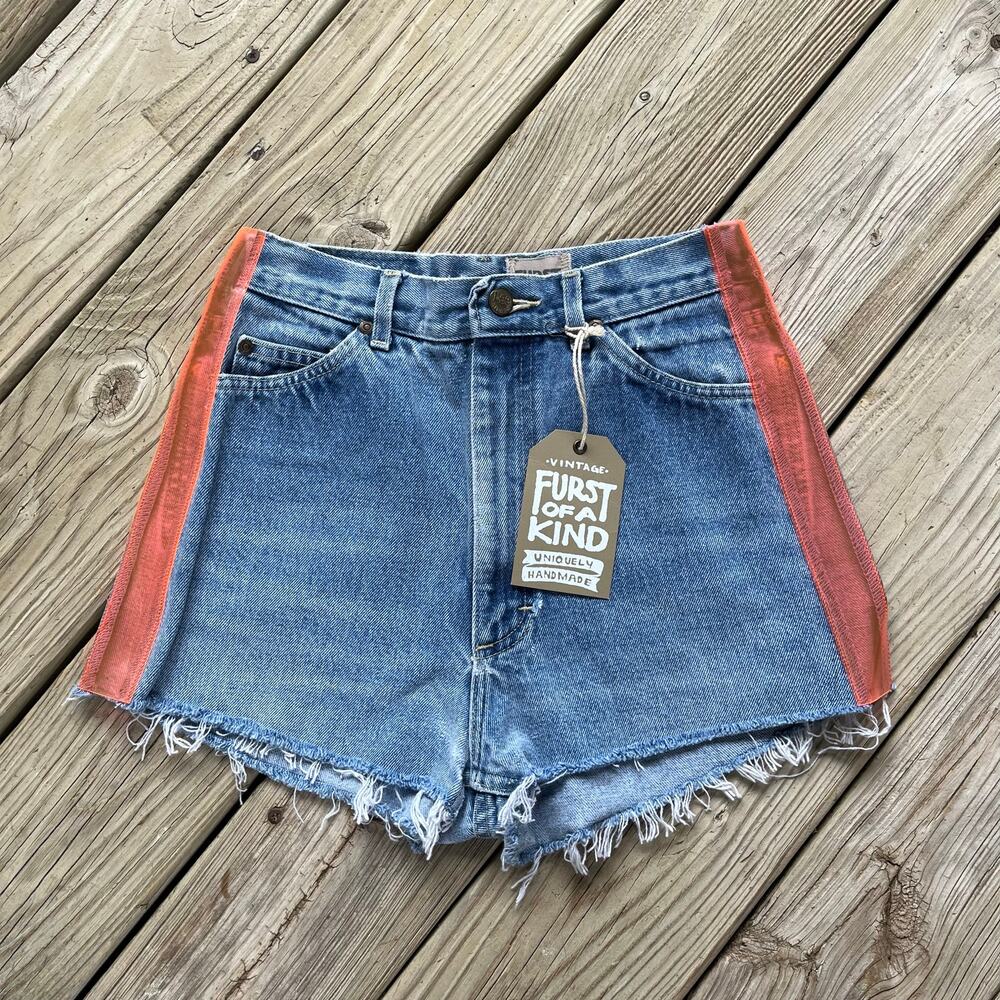 Furst Of A Kind Women's Repurposed Vintage Denim Shorts Size 25". NEW!